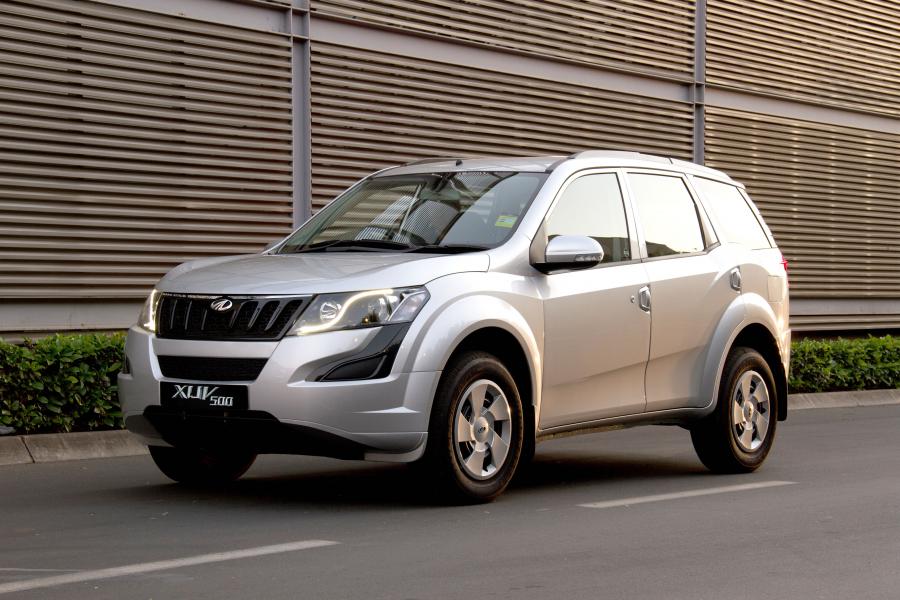  Mahindra XUV500 2015 года  (фото 11 из 30)